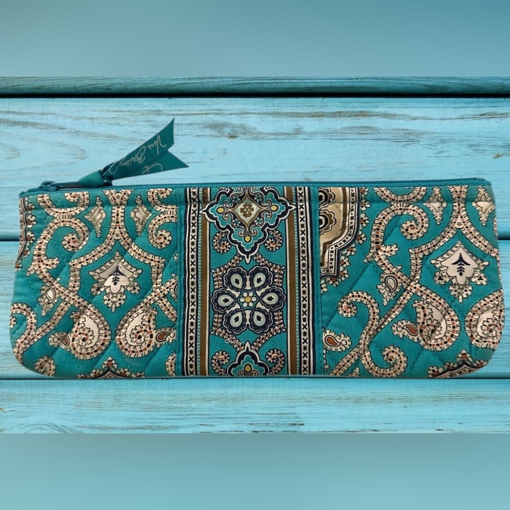 Vera Bradley “Brush & Pencil” Cosmetic Case in “Totally Turq”  NWOT